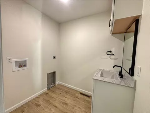 925 Clayton St, Cameron, WI 54822 photo 11