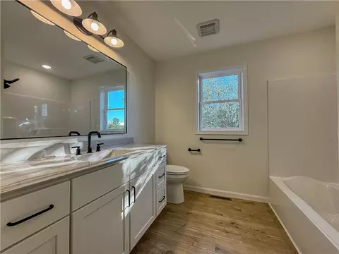 925 Clayton St, Cameron, WI 54822 photo 9