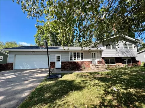 928 N Wisconsin Ave, Rice Lake, WI 54868