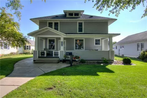 1614 Queen St, Bloomer, WI 54724