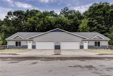 1726 7th St #1-2, Eau Claire, WI 54703