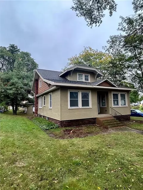219 S Urberg Ave, Blair, WI 54616