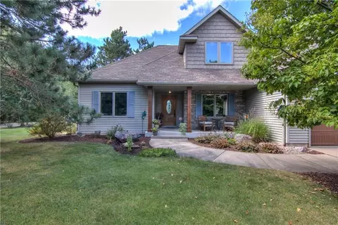 3648 Goldridge Rd, Eau Claire, WI 54701