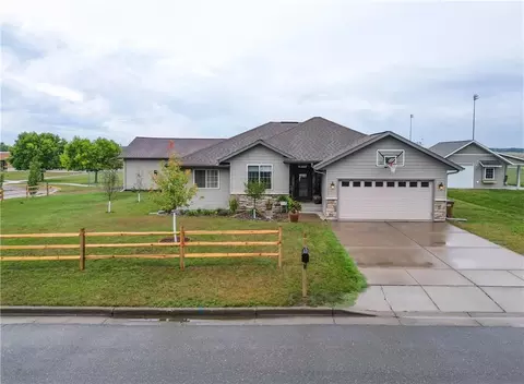 811 8th Ave, Bloomer, WI 54724