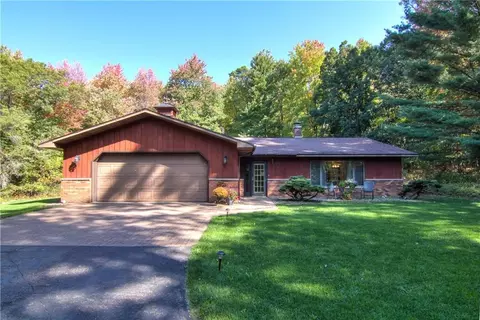 e4440 Woodfield Road, Eau Claire, WI 54701