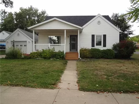 329 E 4th Ave, Stanley, WI 54768