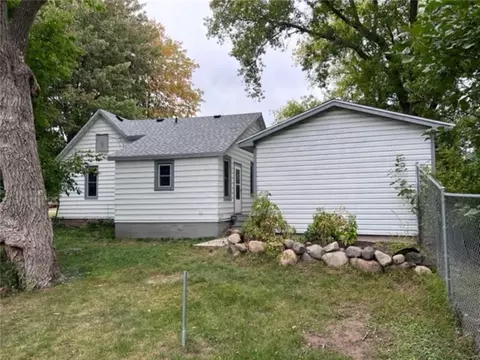 512 7th Ave, Shell Lake, WI 54871 photo 2
