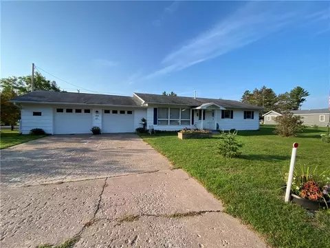 15965 N First St, Hayward, WI 54843