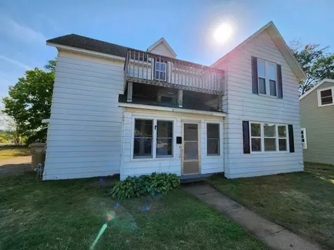 705 Division #1-2, Eau Claire, WI 54703