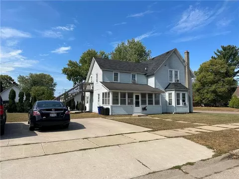 346 Chestnut St #3, Black River Falls, WI 54615