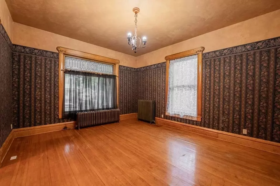  527 N Barstow St, Eau Claire, WI 54703 photo 17