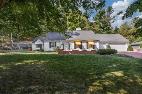 2816 Agnes St, Eau Claire, WI 54701