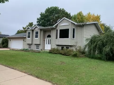 2522 Balsam Ct, Eau Claire, WI 54703