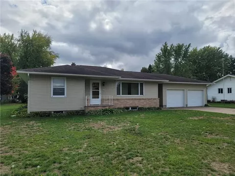 521 Pleasure St, Chetek, WI 54728