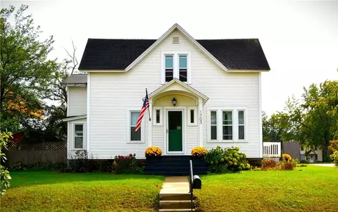 1703 Hogeboom Ave, Eau Claire, WI 54701