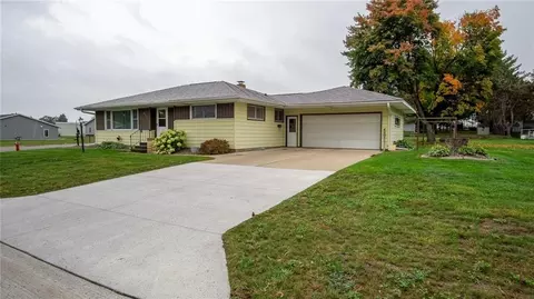 2008 16th Ave, Bloomer, WI 54724