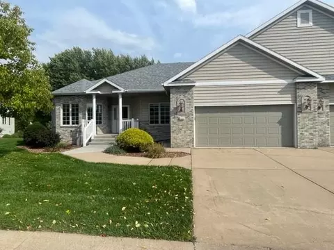 4260 Mill Ridge Cir, Eau Claire, WI 54703