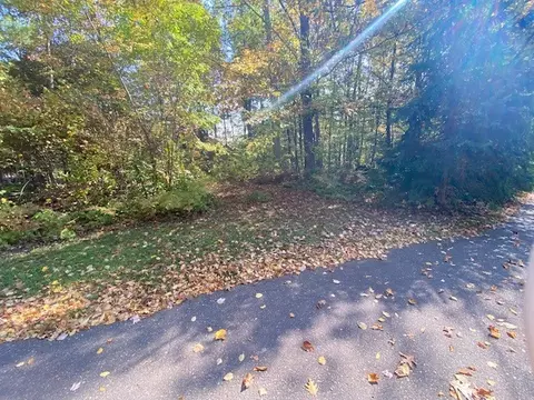 8620 N North Woods Trl, Hayward, WI 54843