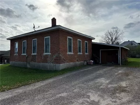 105 S 3rd St #2, Black River Falls, WI 54615