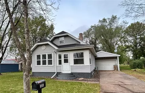 334 Portland Ave, Chippewa Falls, WI 54729
