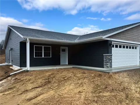 139 Fairview Ct, Menomonie, WI 54751