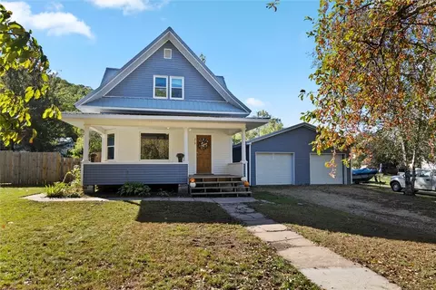 219 E Race Ave, Elmwood, WI 54740