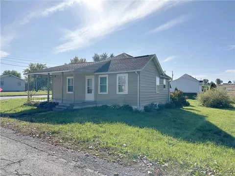 105 W 4th St, Blair, WI 54616