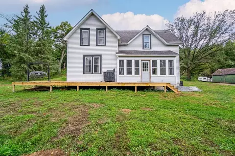 8087 35th St, Colfax, WI 54730