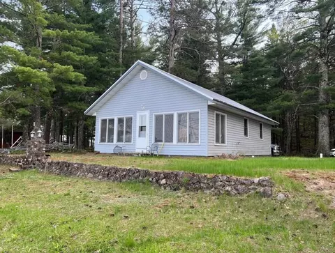 8650 Penisula Rd, Minong, WI 54859