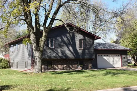 920 Yorkshire Ave, Rice Lake, WI 54868