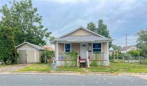 323 E Franklin Ave, Barron, WI 54812