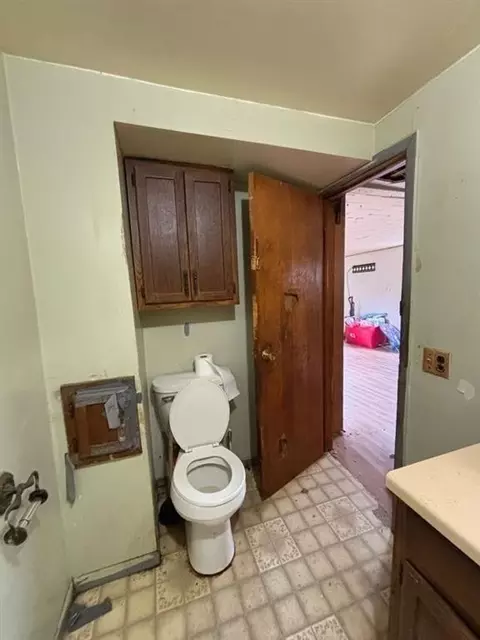 Bath - 112 N 3rd St, Cornell, WI 54732 photo 2 of 3