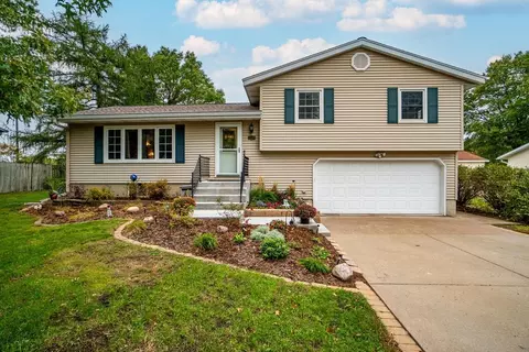 1318 Rowe St, Eau Claire, WI 54703