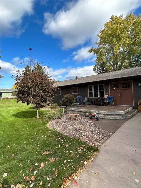 517 N 11 St, Black River Falls, WI 54615
