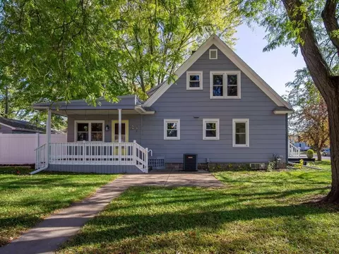 1402 Highland Ave, Eau Claire, WI 54701