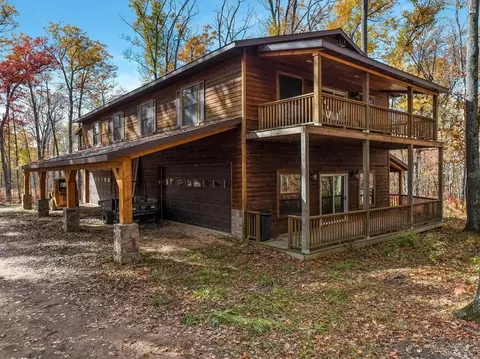 835 W Crystal Point Dr, Birchwood, WI 54817