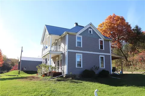 w18212 Thompson Road, Blair, WI 54616