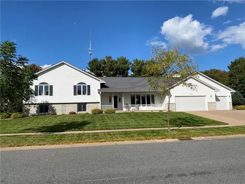 1806 Heartland Dr N St, Eau Claire, WI 54701