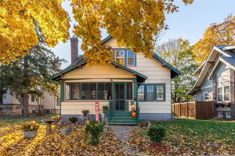 609 W Columbia St #1-2, Chippewa Falls, WI 54729