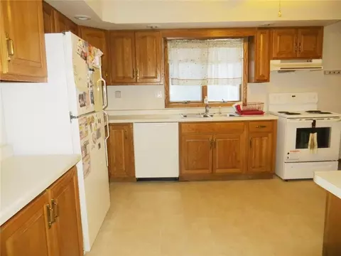 202 N Jackson St, Thorp, WI 54771 photo 9