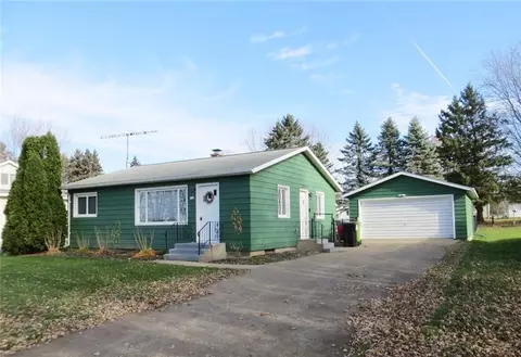 704 N Washington St, Thorp, WI 54771