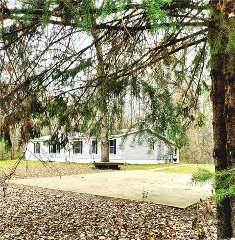 4053 N 990th St, Eau Claire, WI 54703