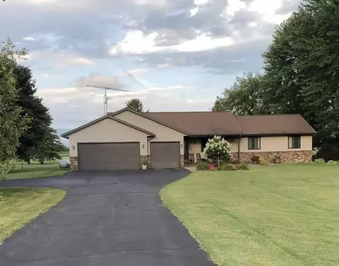 10607 175th St, Chippewa Falls, WI 54729