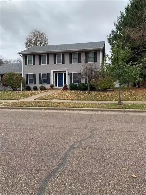 3218 Eisenhower St, Eau Claire, WI 54701
