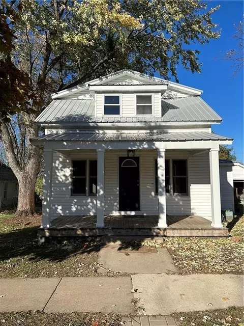1512 Daniels Ave, Altoona, WI 54720