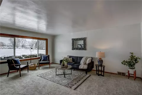 420 E School St, Thorp, WI 54771 photo 3
