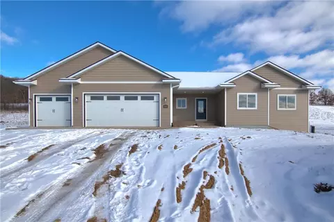 E5273 Queen's Drive, Eleva, WI 54738