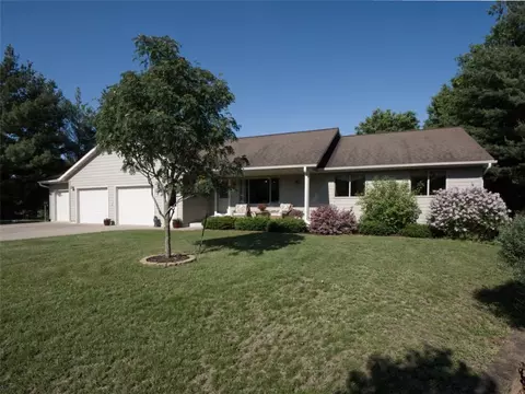 334 Chestnut Ct, Strum, WI 54770