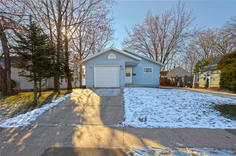 923 Cedar St, Eau Claire, WI 54703