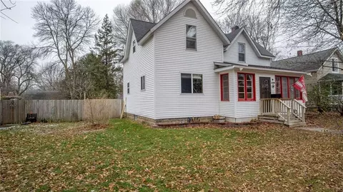 1219 Wilson St, Menomonie, WI 54751